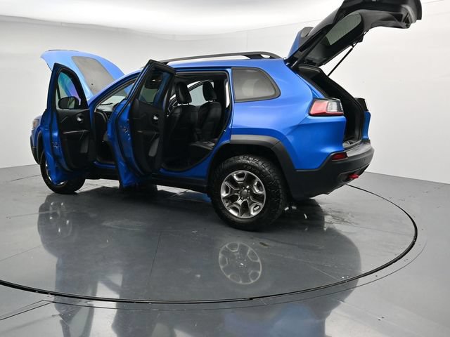 Used 2019 Jeep Cherokee Trailhawk w/ Comfort/Convenience Group AWD/4WD image 40