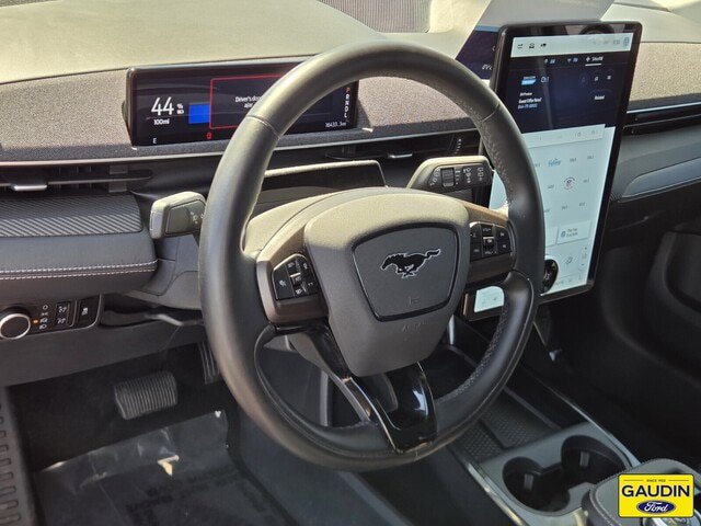 Certified 2024 Ford Mustang Mach-E Premium AWD/4WD image 18