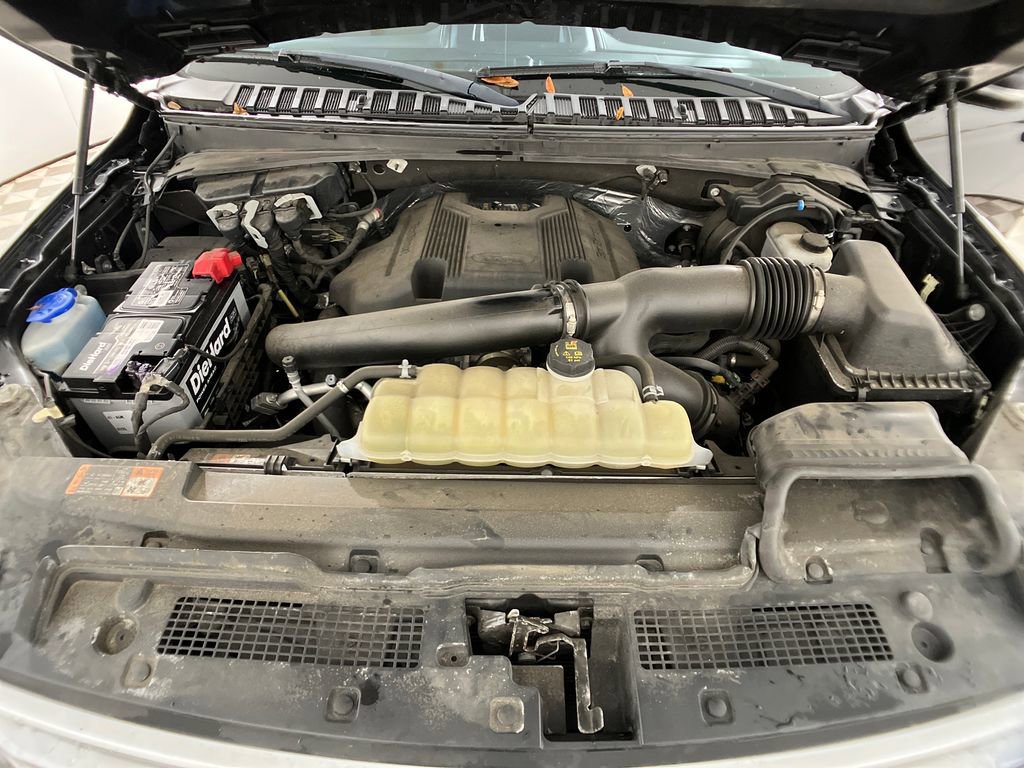 Certified 2020 Ford Expedition XLT w/ Equipment Group 202A image 32