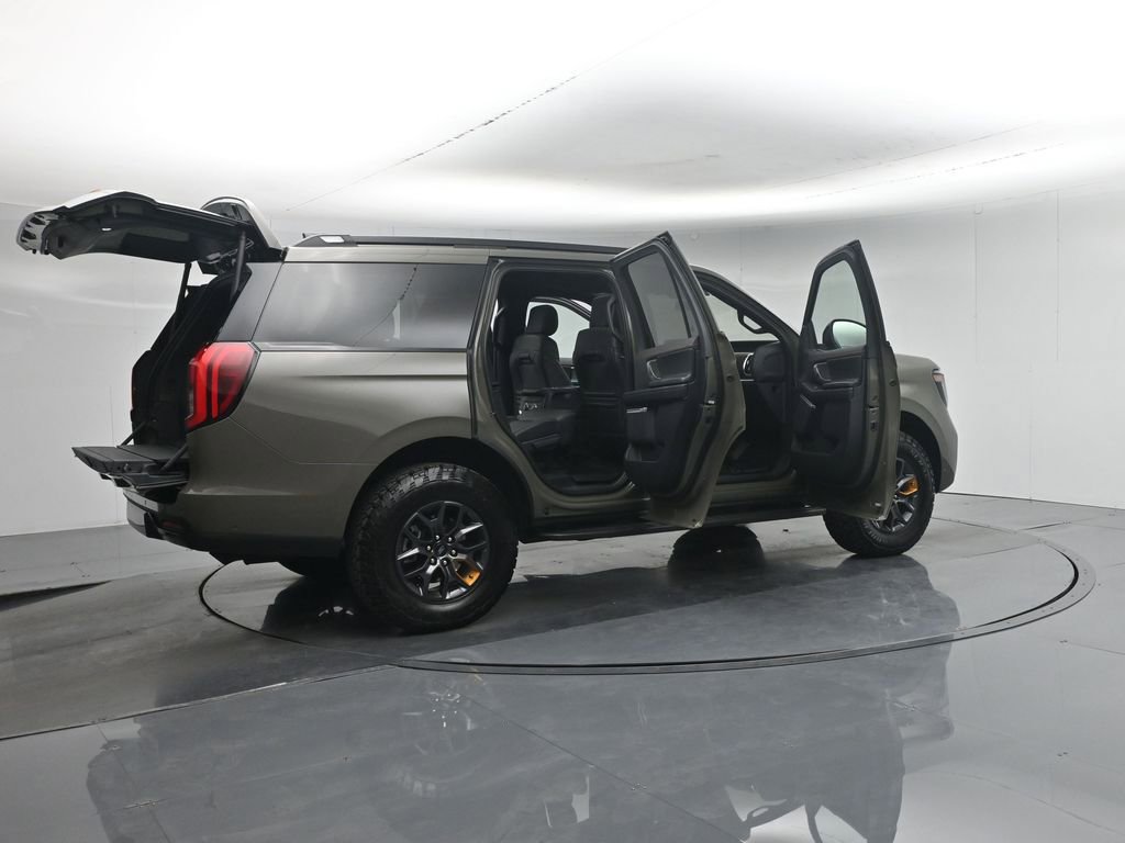 Certified 2025 Ford Expedition Tremor AWD/4WD image 6