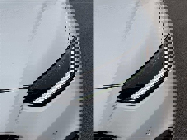 Used 2025 Honda HR-V EX-L image 10