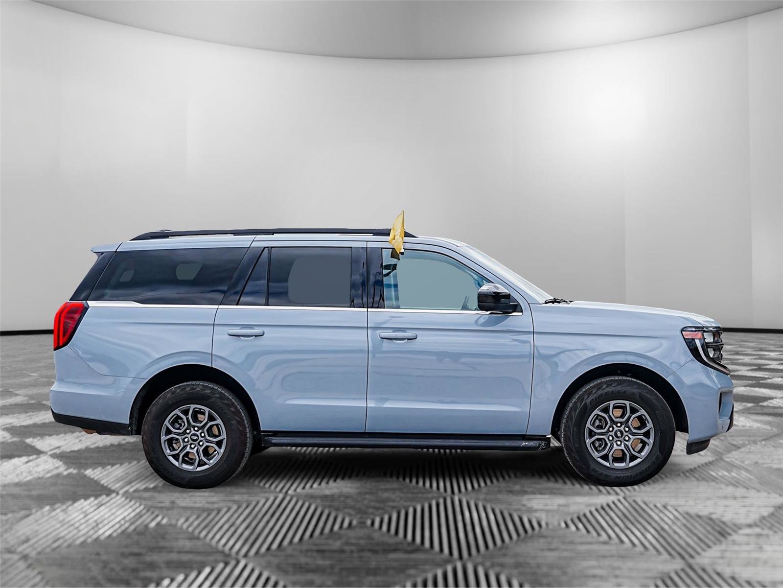 Certified 2025 Ford Expedition Active RWD image 4