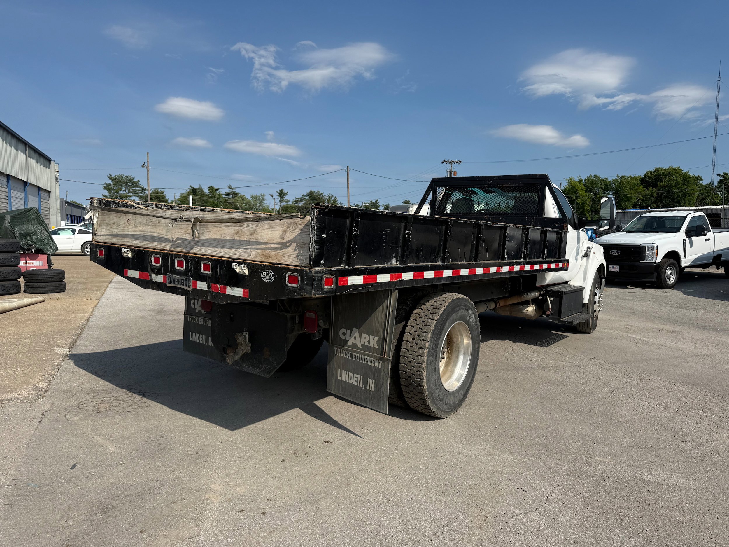Certified 2019 Ford F650 2WD Regular Cab Super Duty image 5