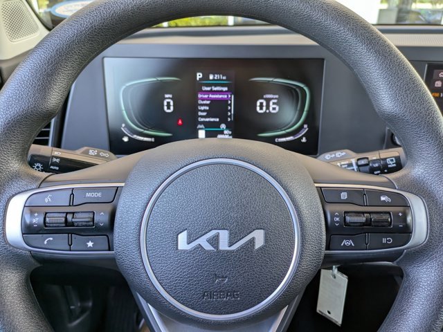 Used 2024 Kia Sportage LX image 22