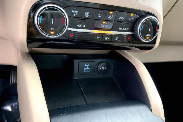 Certified 2022 Ford Escape SEL AWD/4WD image 35