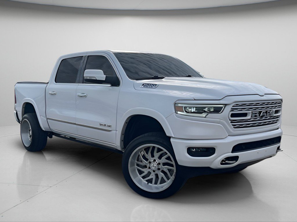 Used 2020 RAM 1500 Limited AWD/4WD image 2