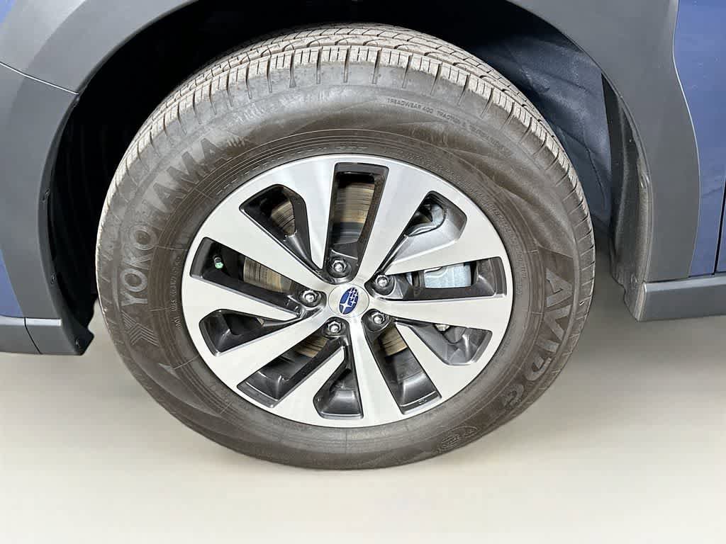 Used 2025 Subaru Outback Premium AWD/4WD image 8