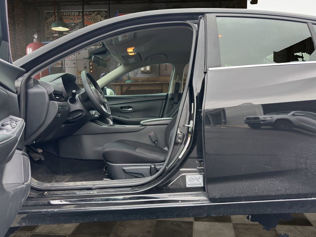 Used 2024 Nissan Sentra SV image 12