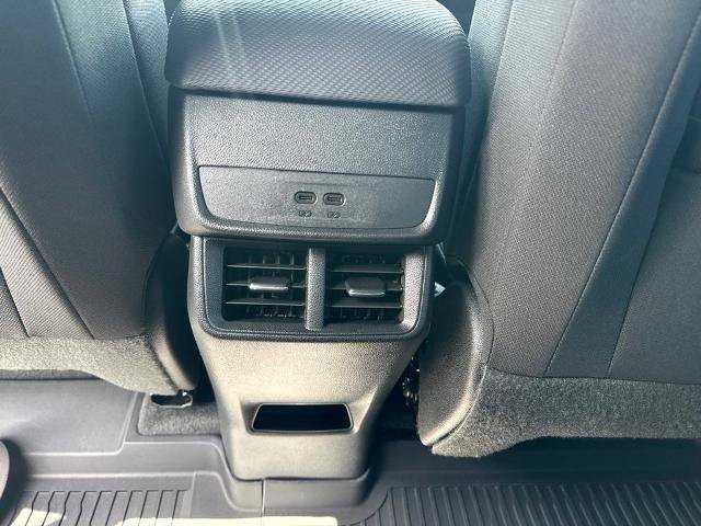 Used 2026 Chevrolet Equinox LT w/ LPO, Floor Liner Package FWD image 17