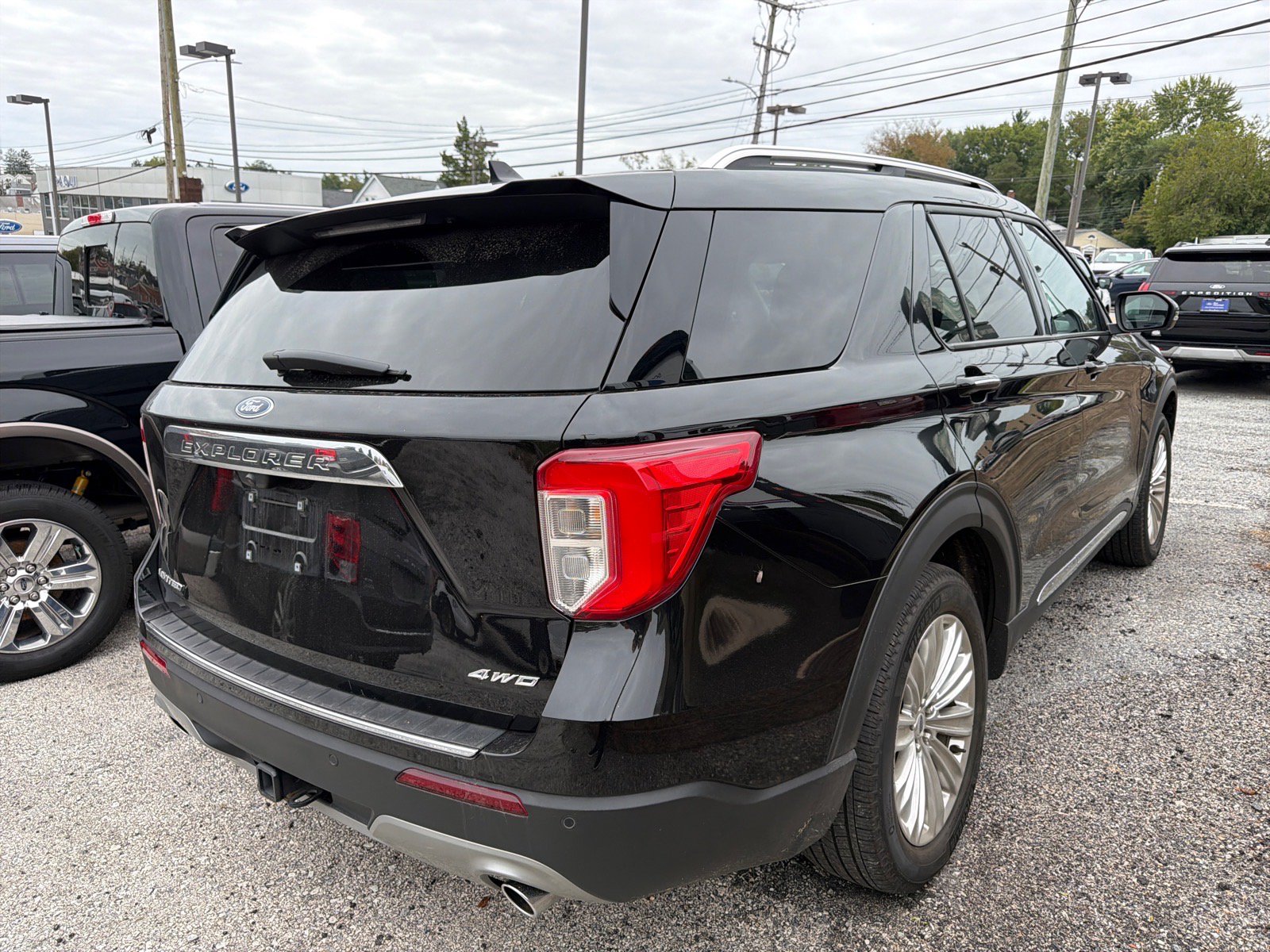 Certified 2023 Ford Explorer Limited w/ Limited Technology Package AWD/4WD image 5