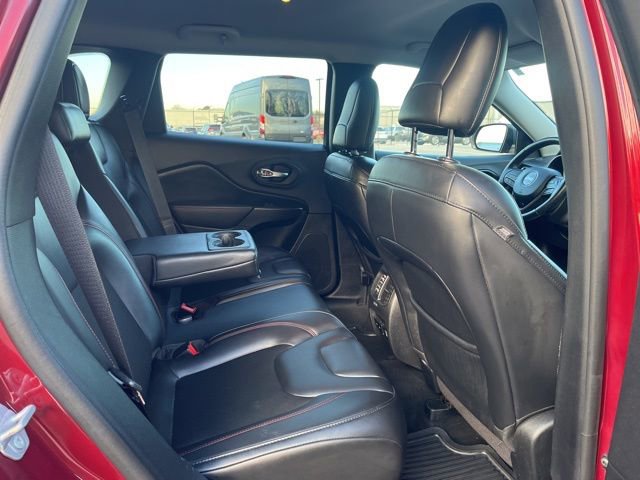 Used 2020 Jeep Cherokee Trailhawk w/ Cold Weather Group image 9