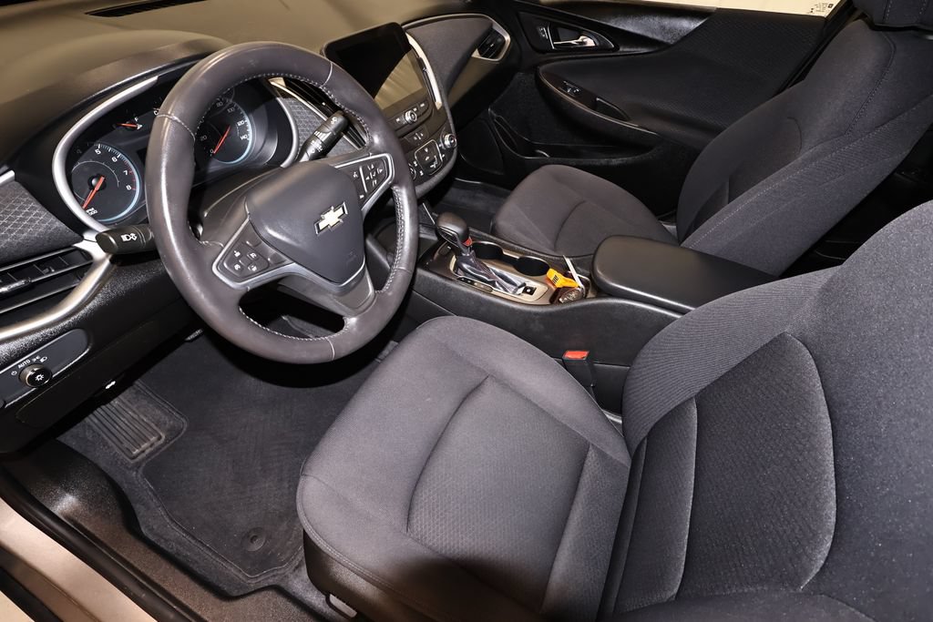 Used 2022 Chevrolet Malibu RS FWD image 31