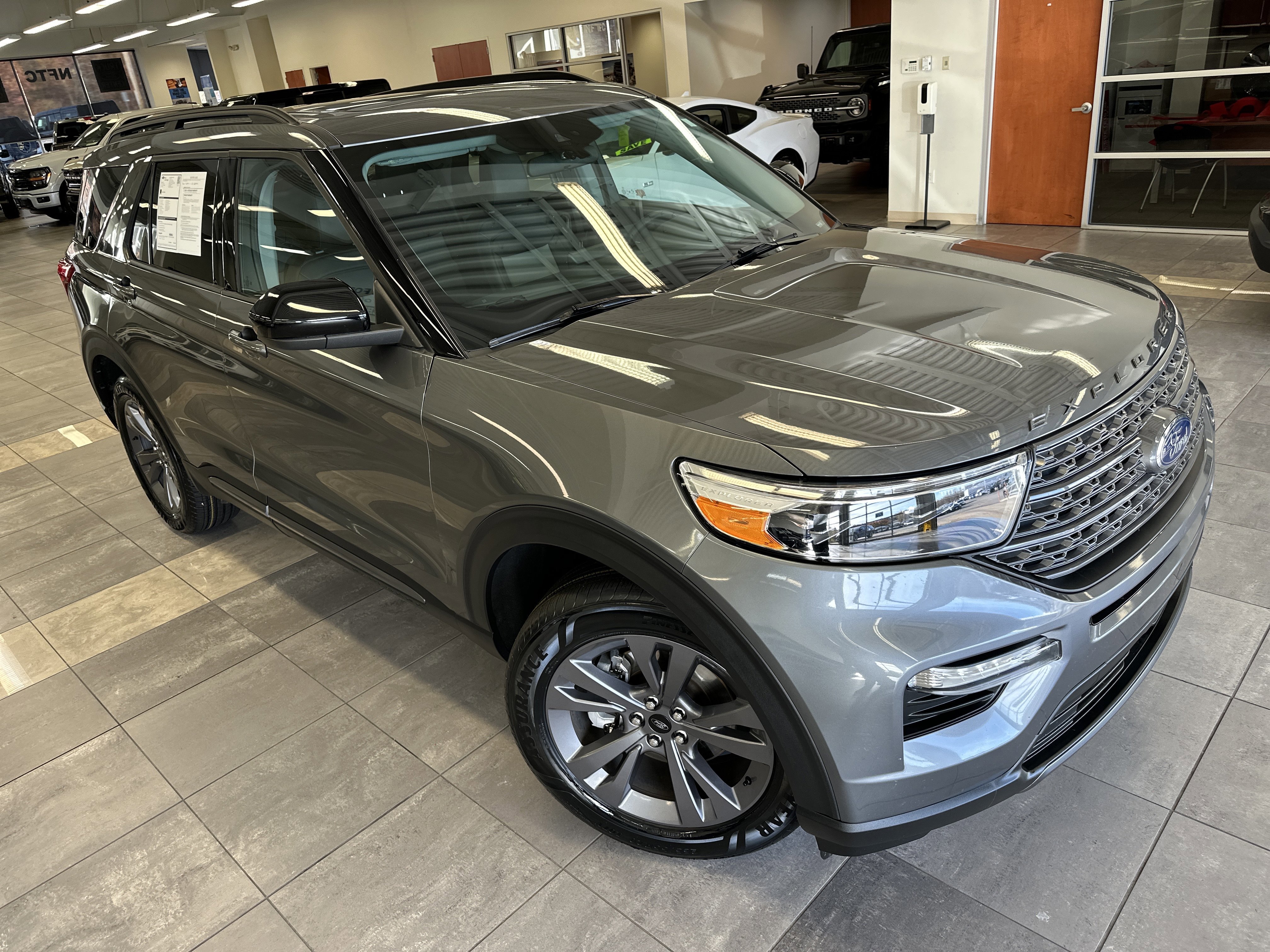 Certified 2023 Ford Explorer XLT w/ Equipment Group 202A image 8