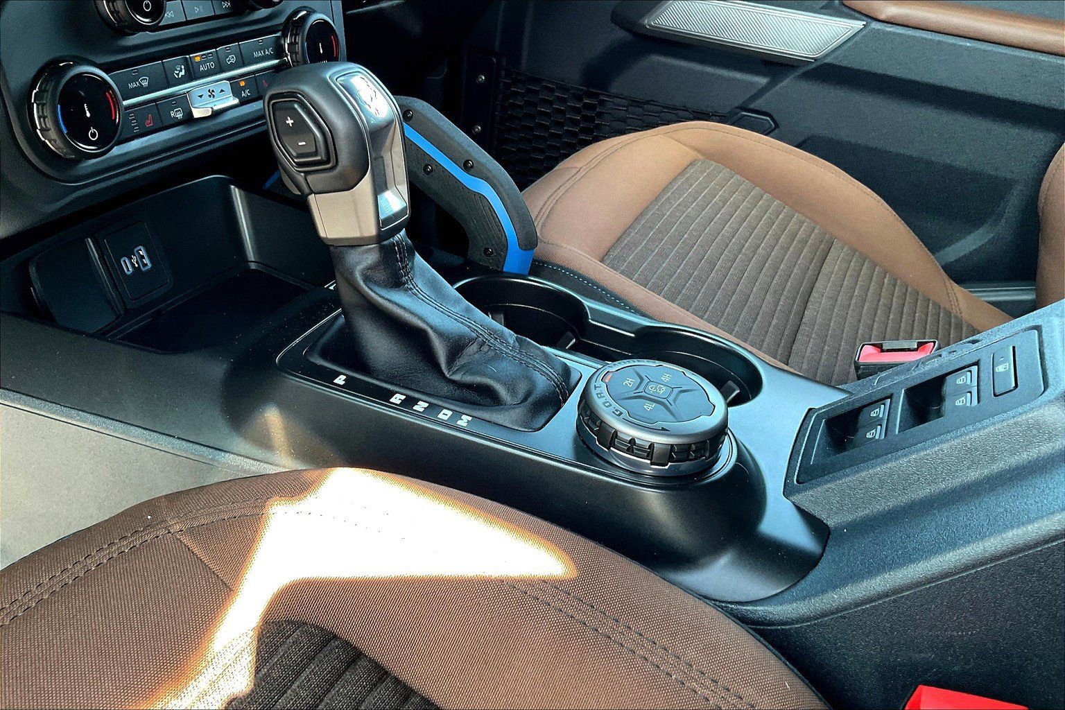 Certified 2022 Ford Bronco Outer Banks image 16