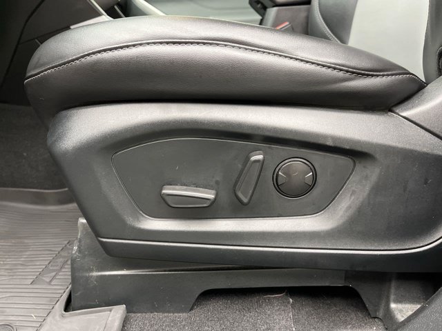 Certified 2023 Ford Explorer XLT w/ Equipment Group 202A AWD/4WD image 11