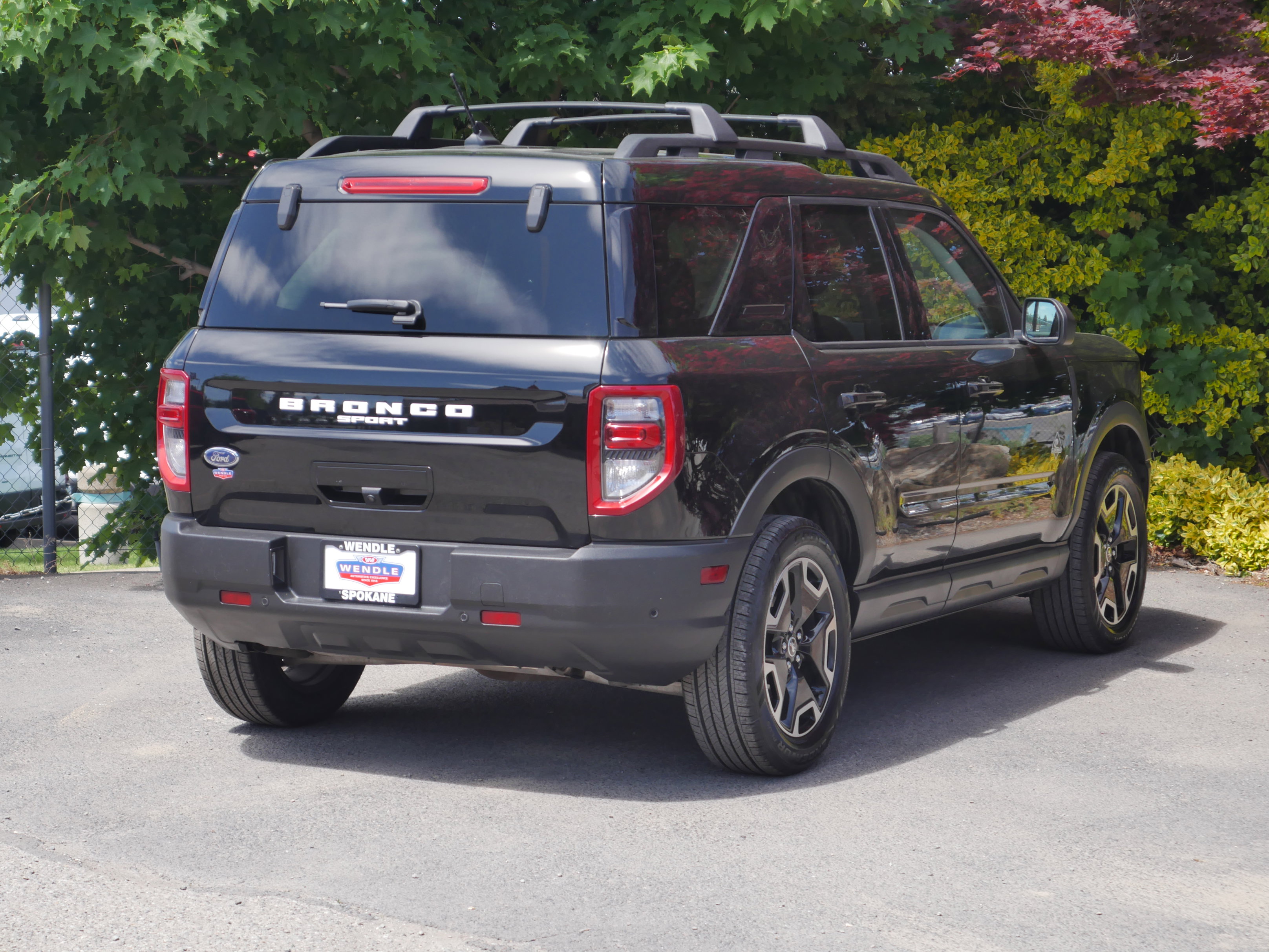 Certified 2023 Ford Bronco Sport Outer Banks w/ Tech Package AWD/4WD image 24