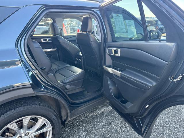 Certified 2022 Ford Explorer XLT w/ Equipment Group 202A image 10