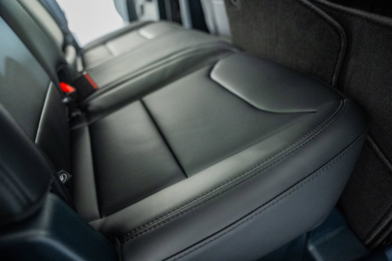 Certified 2026 Ford Maverick Lariat w/ Black Appearance Package image 38