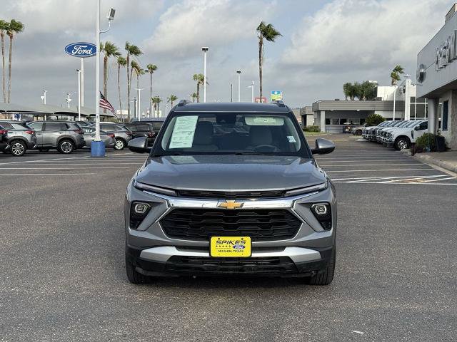 Used 2025 Chevrolet TrailBlazer LT AWD/4WD image 9