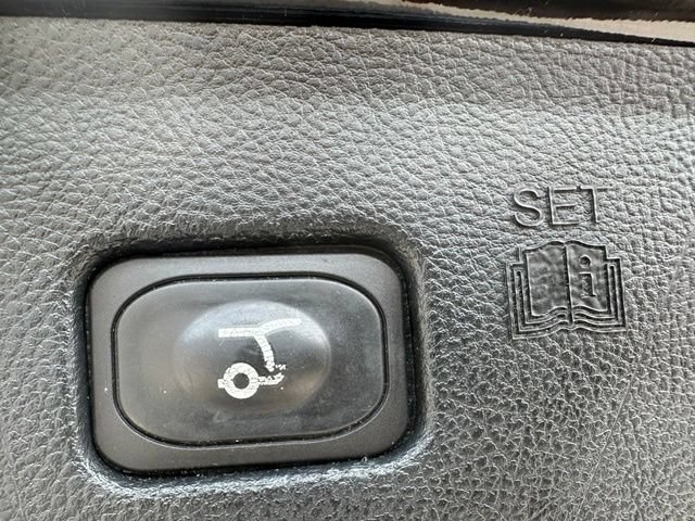 Certified 2022 Ford Edge Titanium AWD/4WD image 10