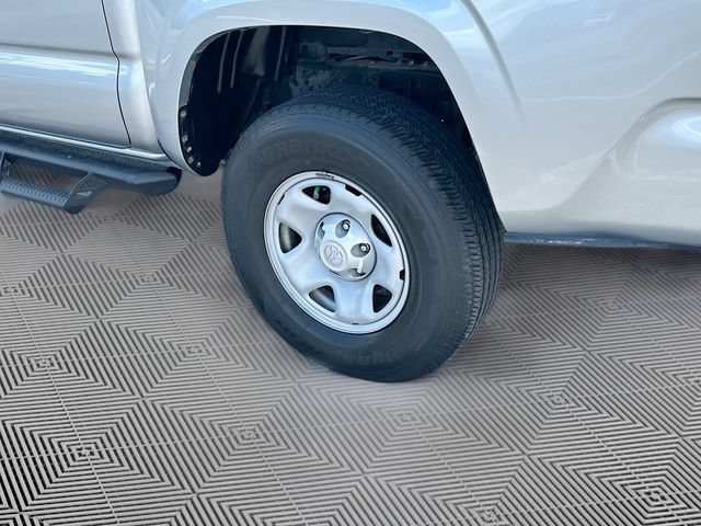 Used 2023 Toyota Tacoma SR AWD/4WD image 36