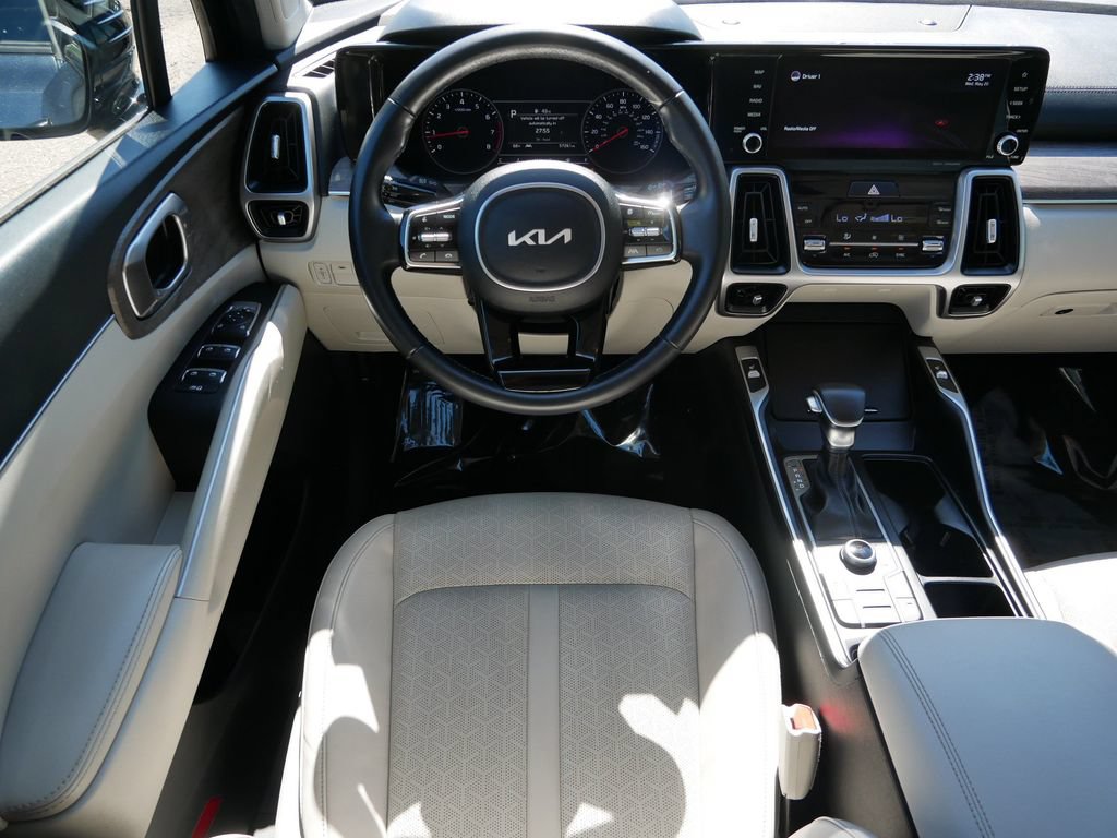 Used 2022 Kia Sorento S AWD/4WD image 12