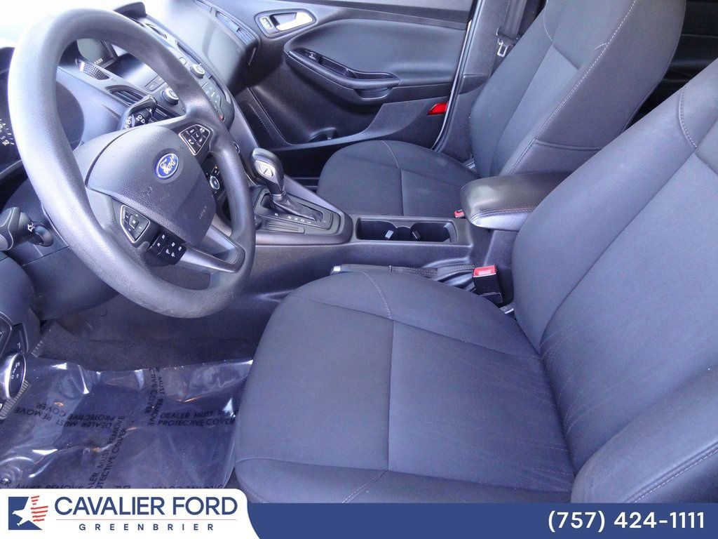 Certified 2018 Ford Focus SE image 9