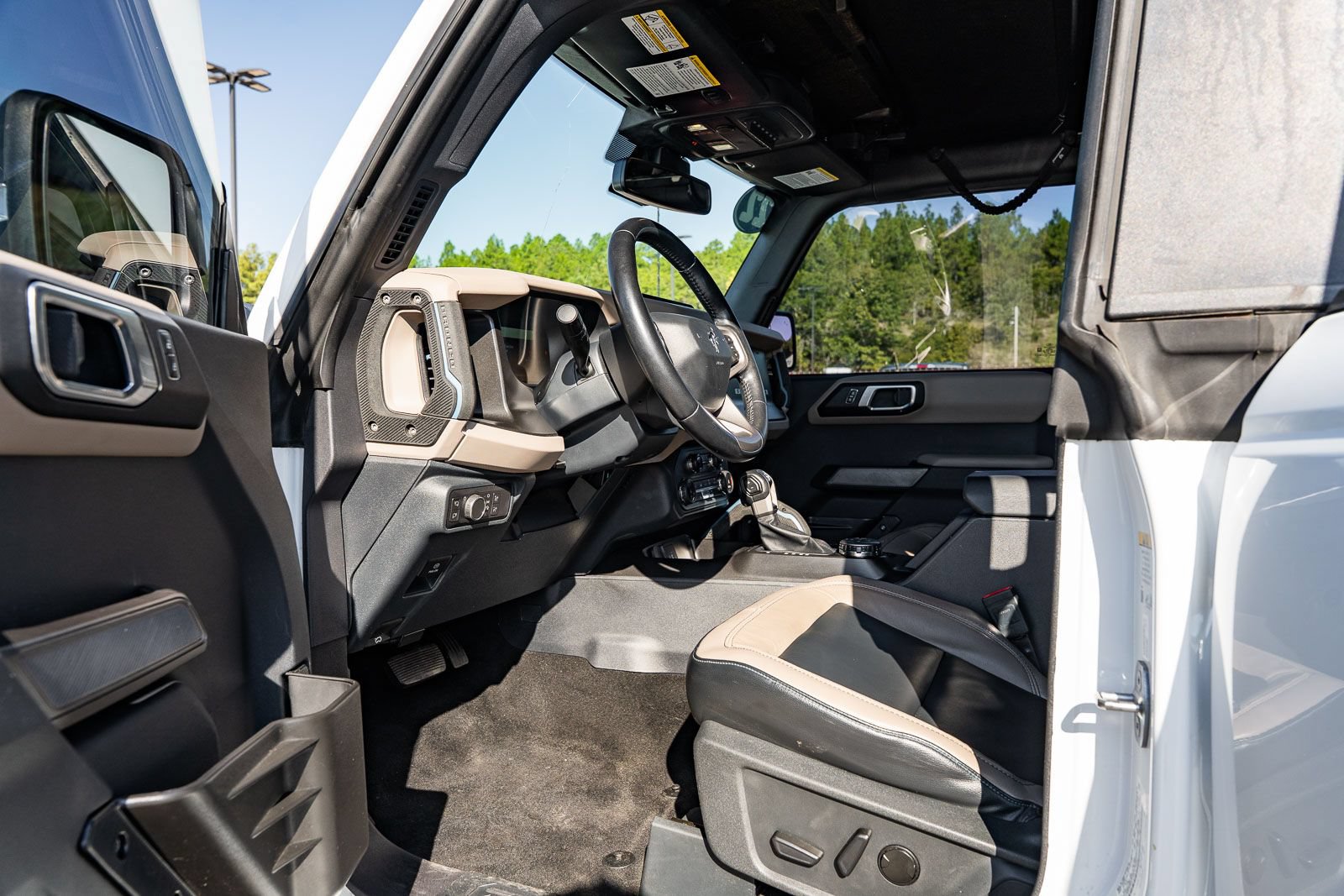 Certified 2022 Ford Bronco Wildtrak AWD/4WD image 17