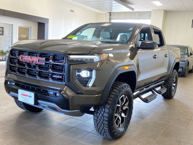 Used 2023 GMC Canyon AT4X AWD/4WD image 4