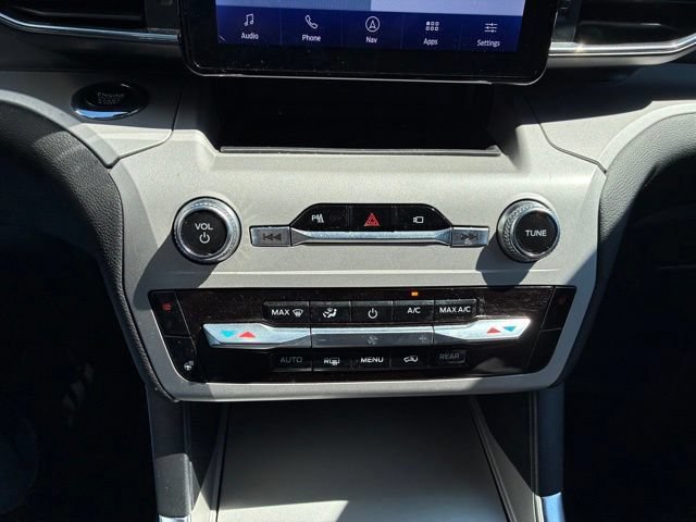 Certified 2023 Ford Explorer XLT w/ Equipment Group 202A AWD/4WD image 25