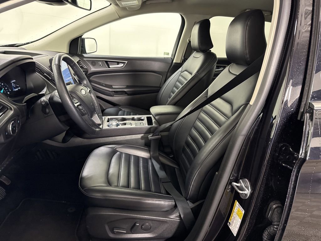 Certified 2024 Ford Edge SEL image 13