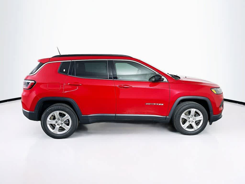 Used 2023 Jeep Compass Latitude AWD/4WD image 26