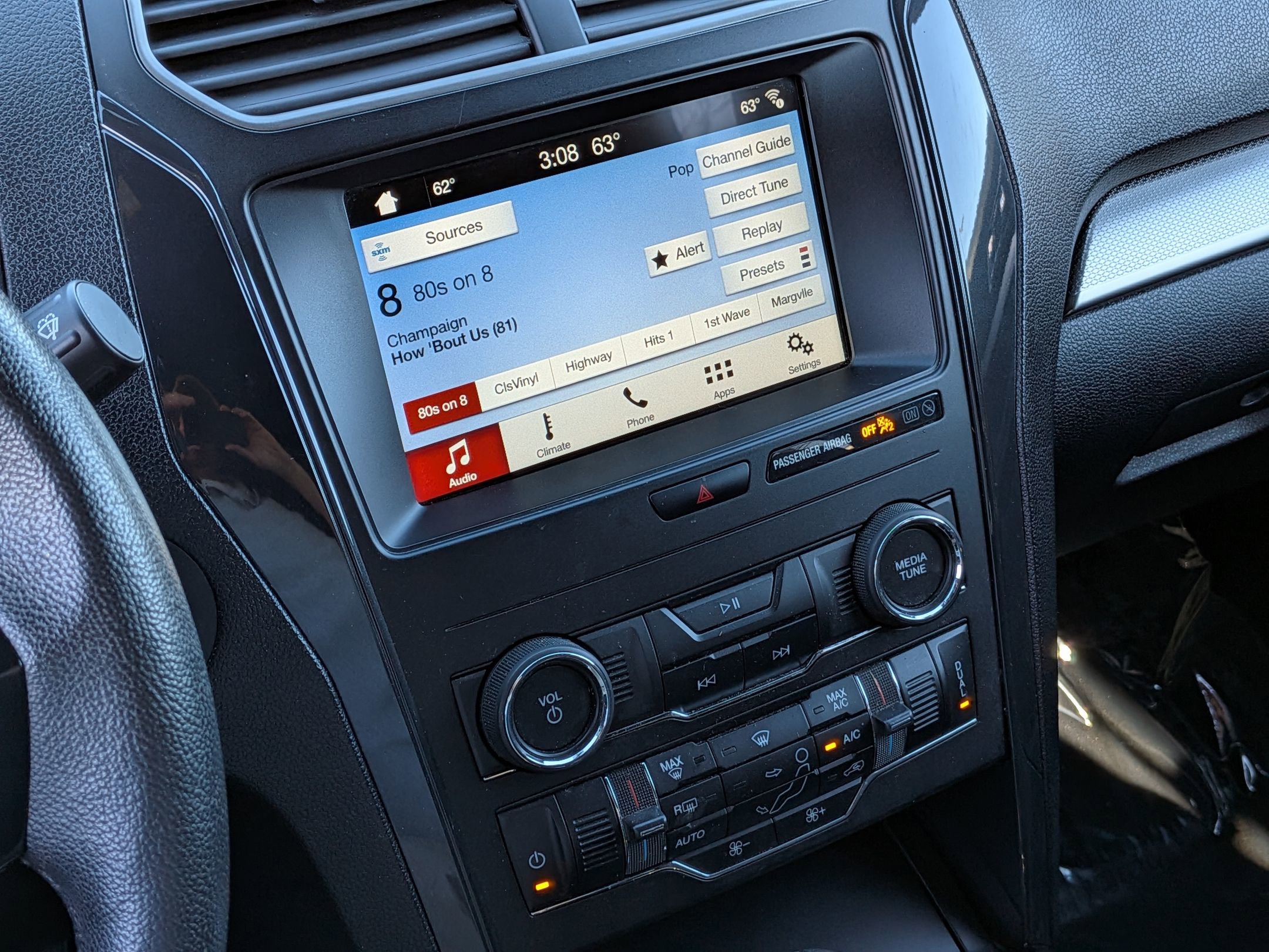 Certified 2019 Ford Explorer XLT w/ Equipment Group 201A image 22