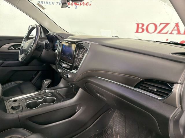 Used 2020 Chevrolet Traverse LT w/ LT Premium Package image 17