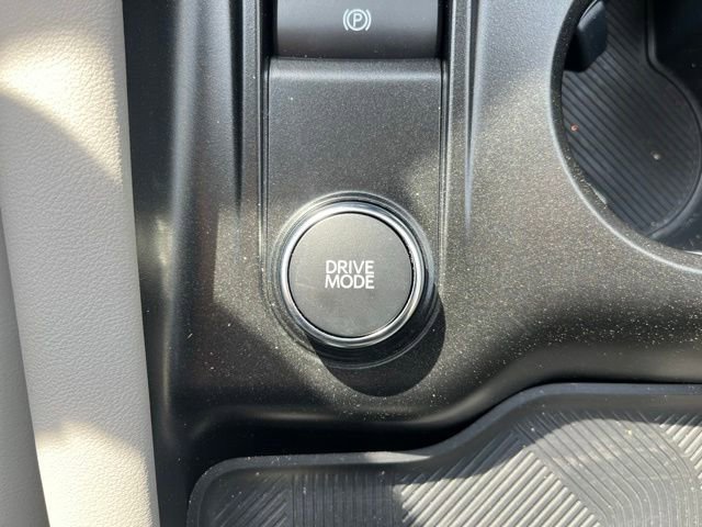Certified 2025 Ford Explorer Active w/ Active Comfort Package RWD image 15