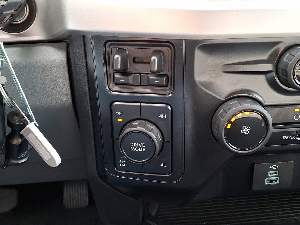 Certified 2025 Ford F250 XL w/ STX Appearance Package AWD/4WD image 23