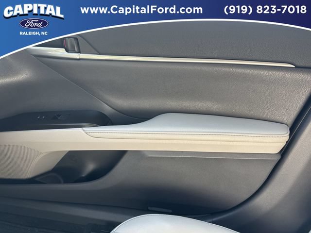 Used 2023 Toyota Camry XLE FWD image 28