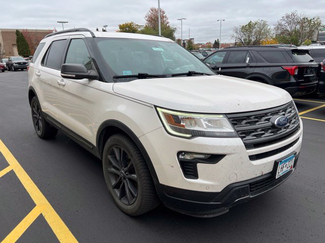 Certified 2018 Ford Explorer XLT w/ Equipment Group 202A AWD/4WD image 1