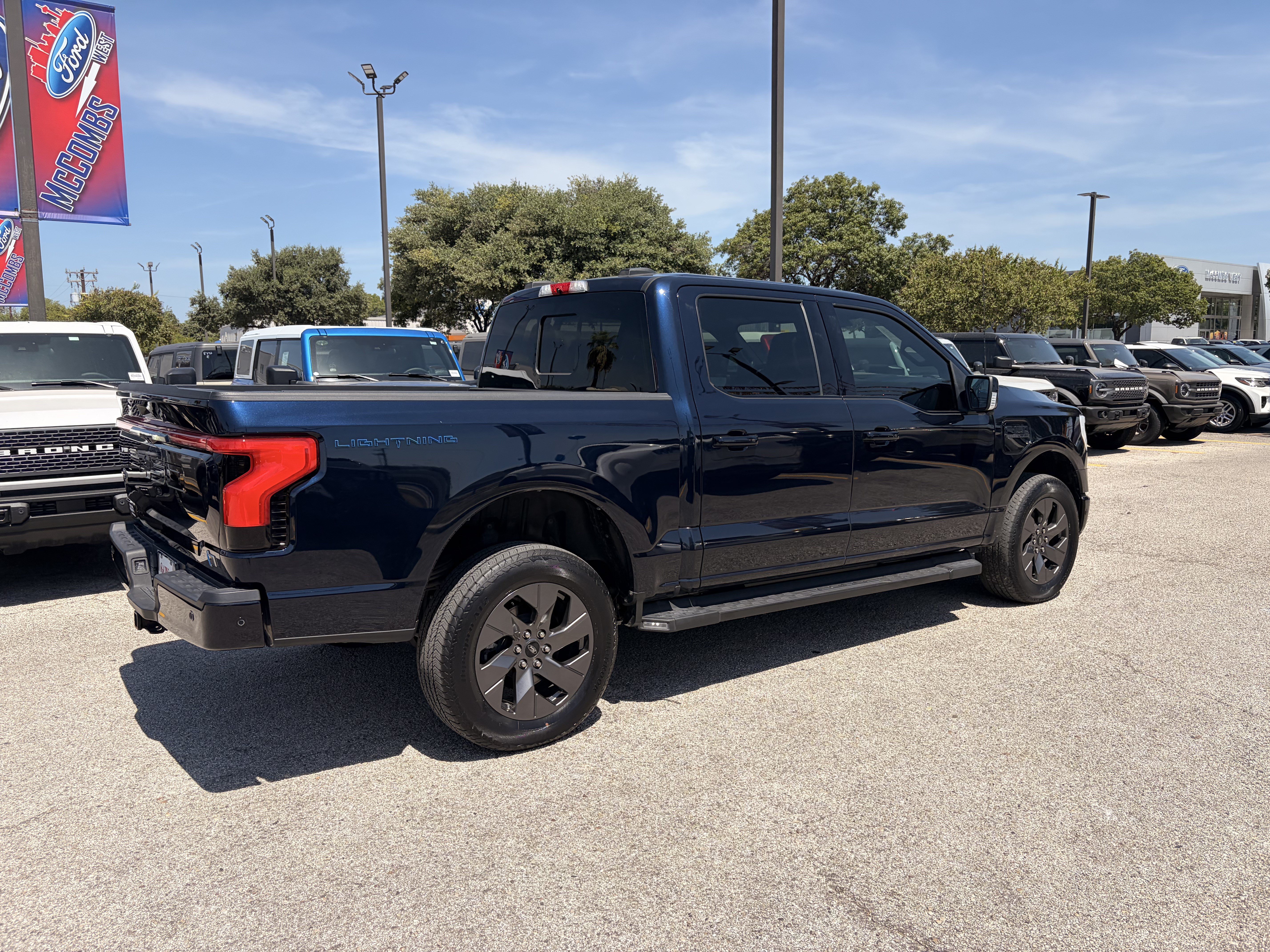 Certified 2023 Ford F150 Lightning Lariat AWD/4WD image 6