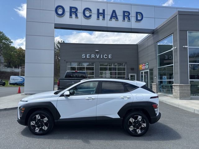 Used 2024 Hyundai Kona SEL AWD/4WD image 2