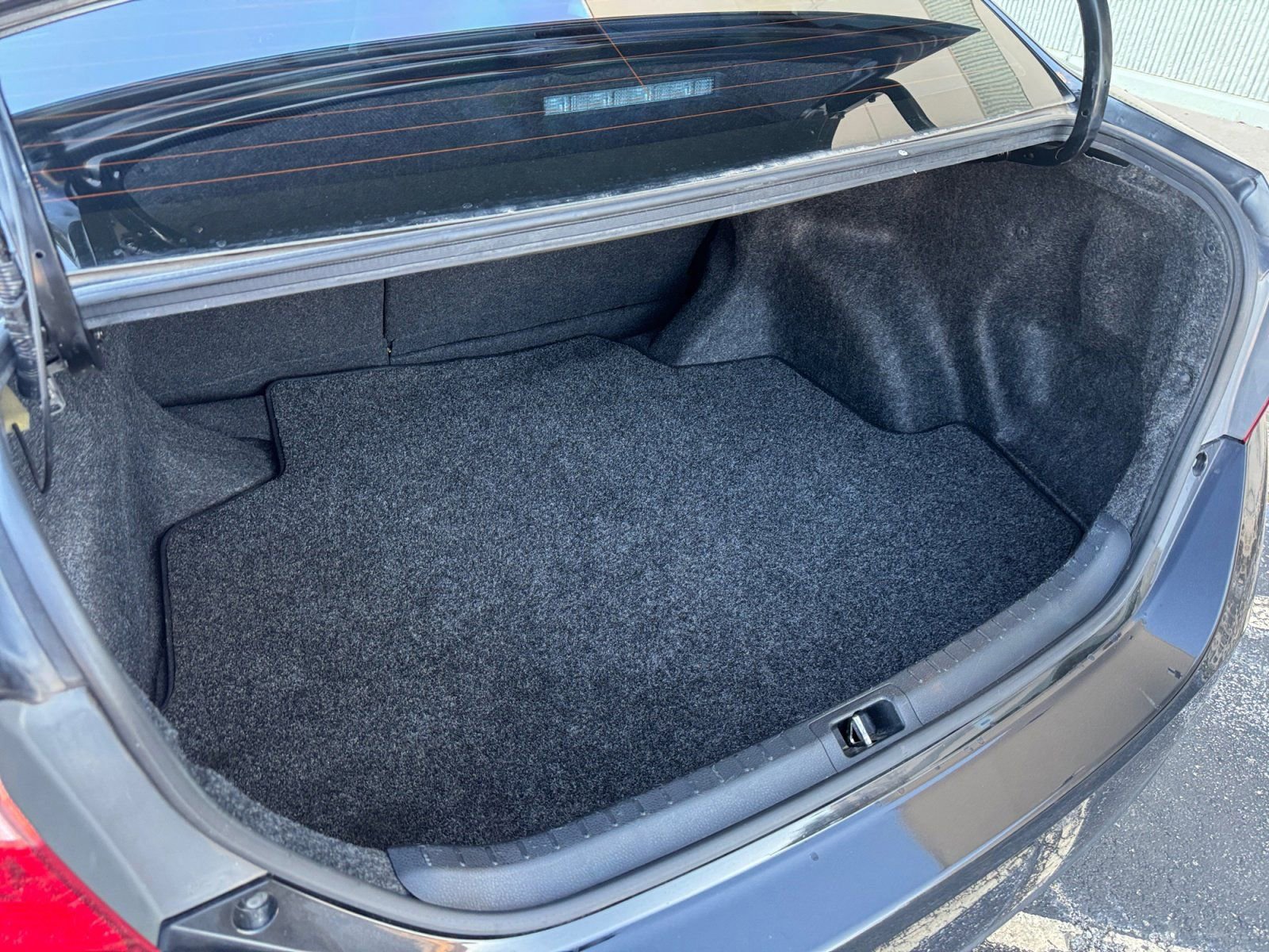 Used 2018 Toyota Corolla L image 16