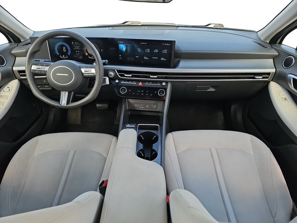 Used 2025 Hyundai Sonata SEL FWD image 9
