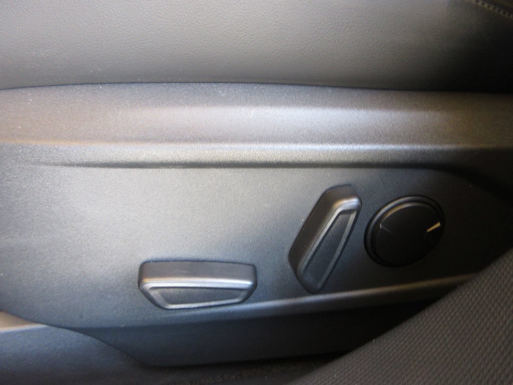 Certified 2022 Ford Mustang Mach-E Premium RWD image 13