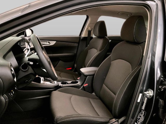 Used 2023 Kia Forte LXS w/ LXS Technology Package FWD image 24
