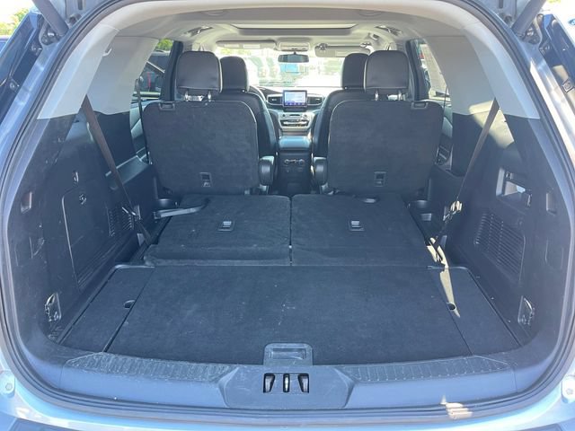 Certified 2022 Ford Explorer XLT w/ Equipment Group 202A AWD/4WD image 25