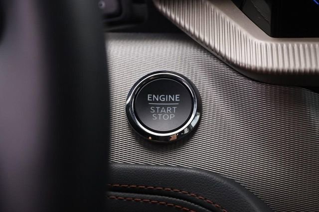 Certified 2025 Ford Explorer Active AWD/4WD image 16