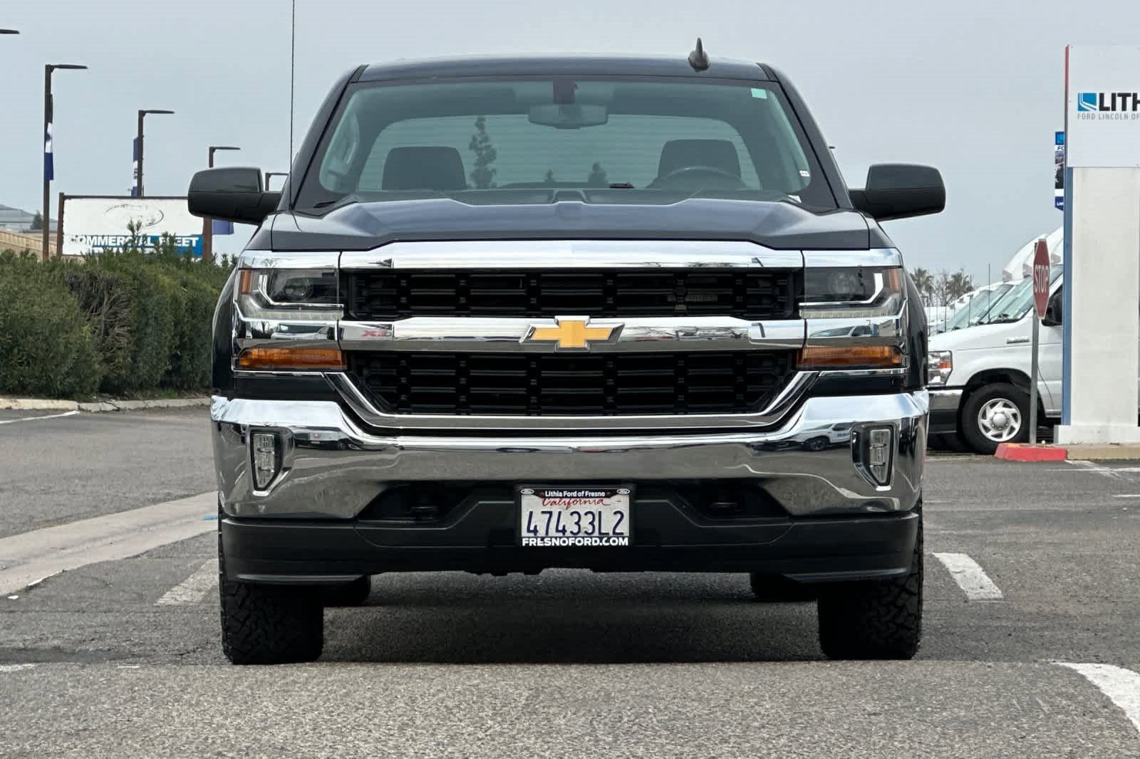 Used 2018 Chevrolet Silverado 1500 LT w/ All Star Edition image 8