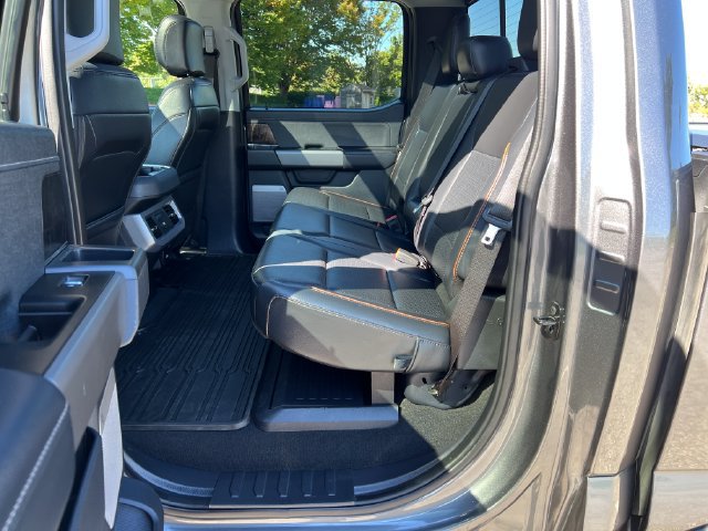 Certified 2025 Ford F250 Lariat w/ Lariat Ultimate Package AWD/4WD image 27