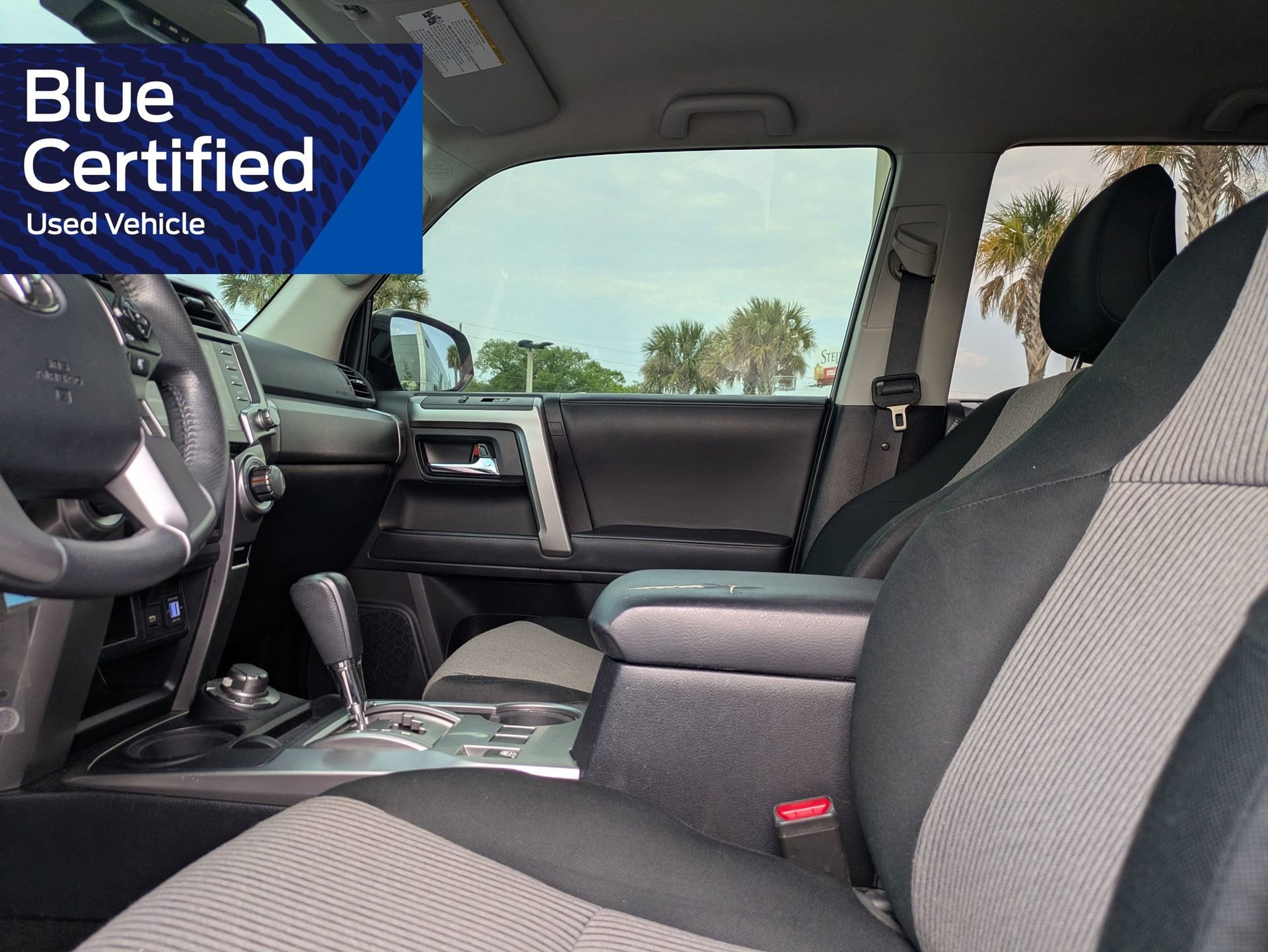 Used 2020 Toyota 4Runner SR5 AWD/4WD image 23