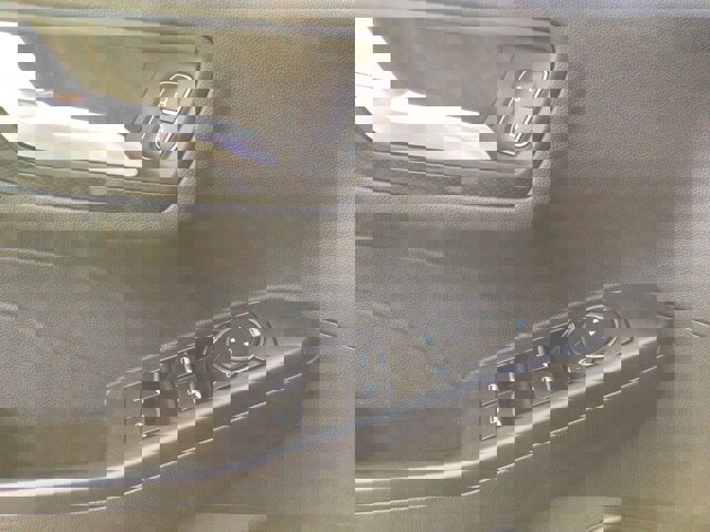 Certified 2025 Ford Escape ST-Line Select image 19